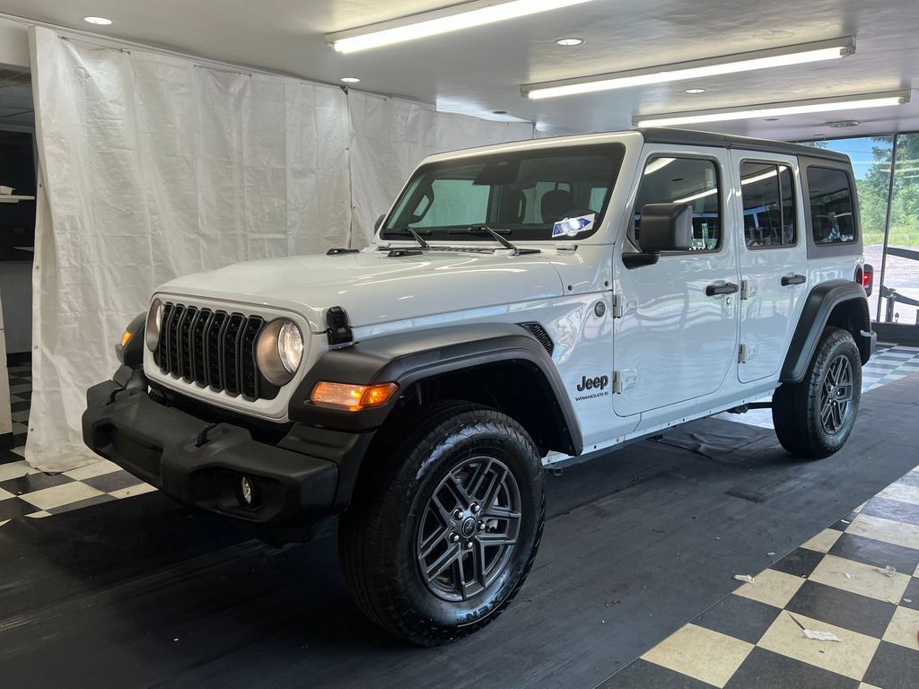 Used 2025 Jeep Wrangler Unlimited Sport AWD/4WD image 4