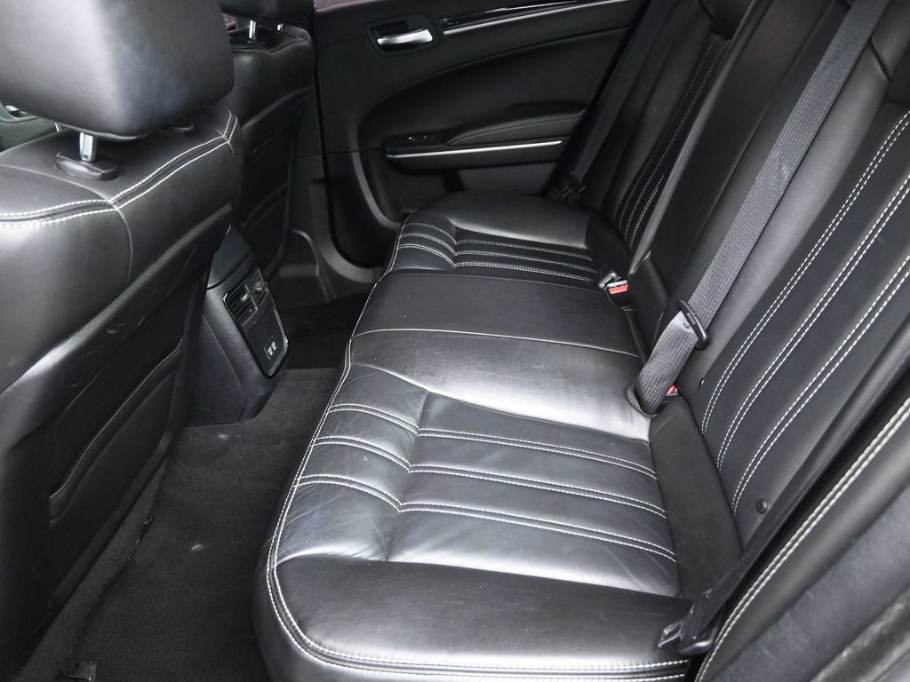 Used 2020 Chrysler 300 S RWD image 13