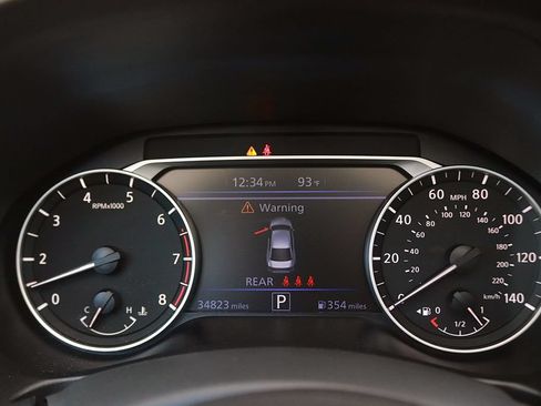 Used 2025 Nissan Altima 2.5 SV FWD image 17