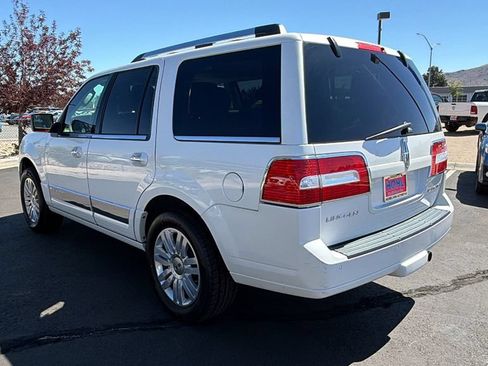 Used 2014 Lincoln Navigator 4WD image 5