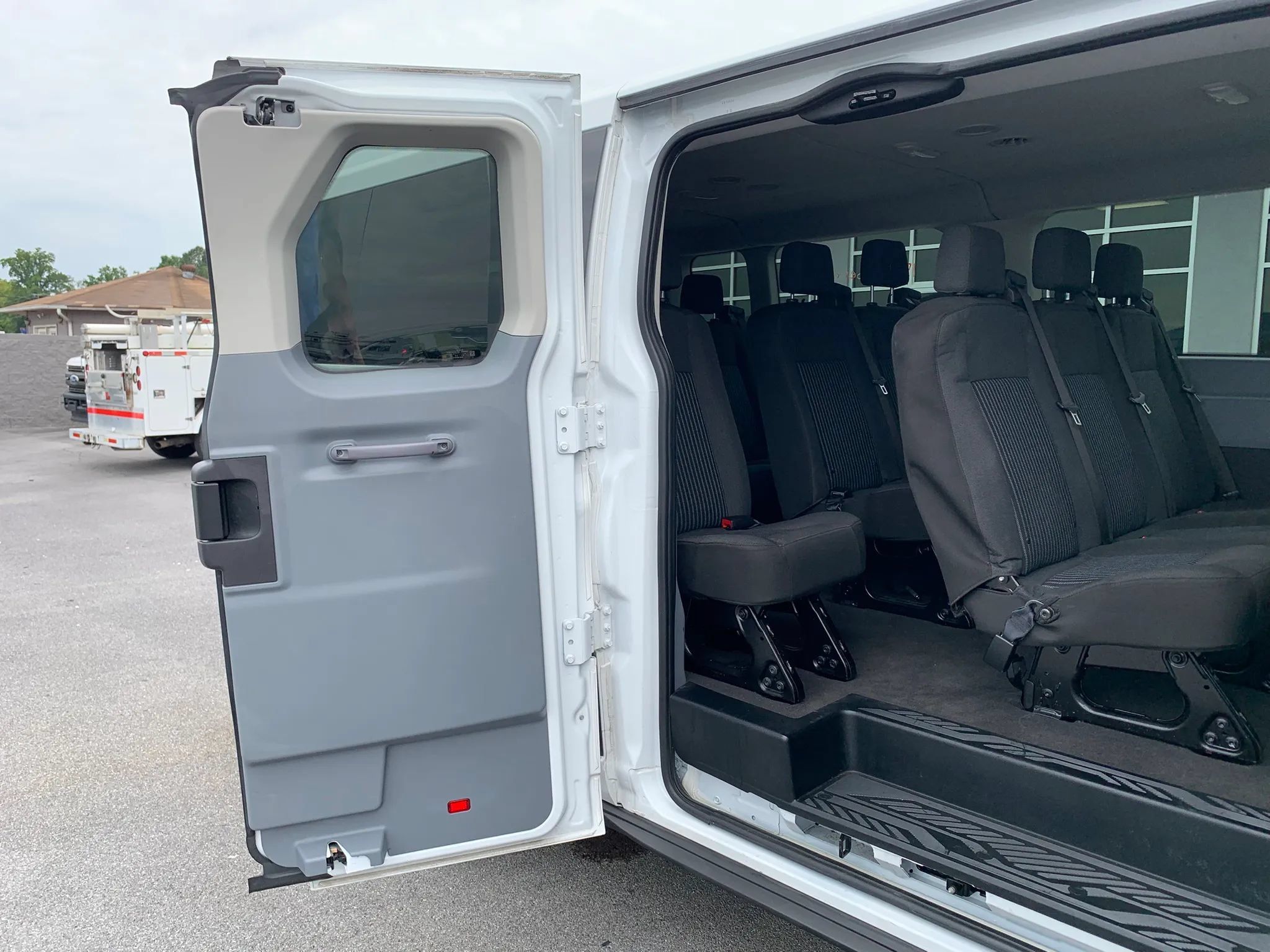 Used 2018 Ford Transit 350 XL RWD image 26