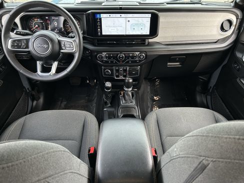 Certified 2024 Jeep Wrangler Sahara image 14