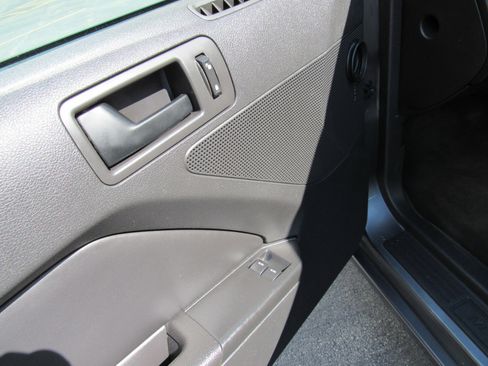 Used 2014 Ford Mustang Coupe image 13