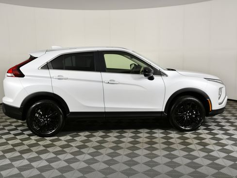 Used 2024 Mitsubishi Eclipse Cross LE image 5