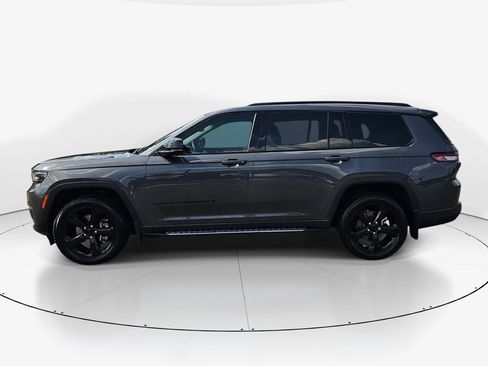 Used 2022 Jeep Grand Cherokee L Limited w/ Black Appearance Package RWD image 10
