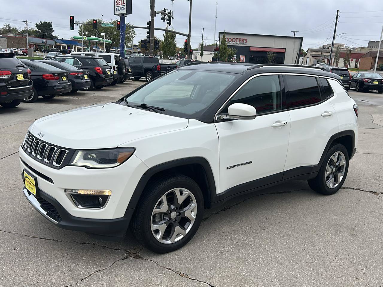 Used 2020 Jeep Compass Limited w/ Premium Lighting Group AWD/4WD image 7