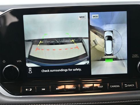 Used 2021 Nissan Rogue Platinum image 21