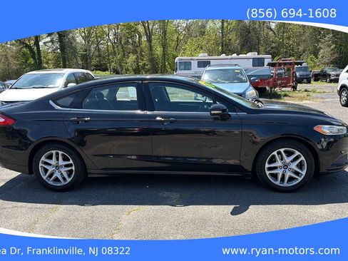 Used 2014 Ford Fusion SE FWD image 4