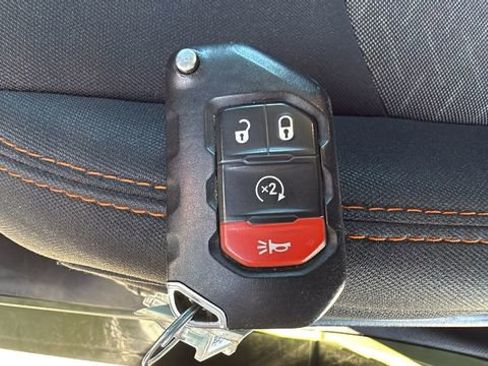 Used 2021 Jeep Gladiator Mojave image 29