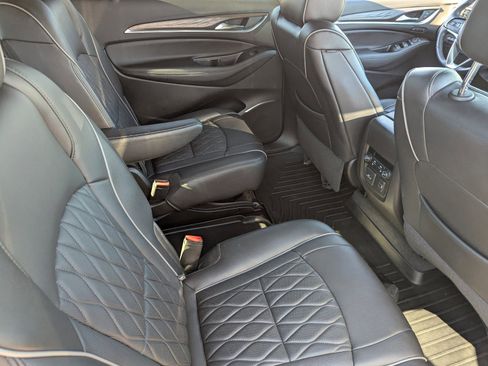 Used 2022 Buick Enclave Avenir w/ Avenir Technology Package image 14