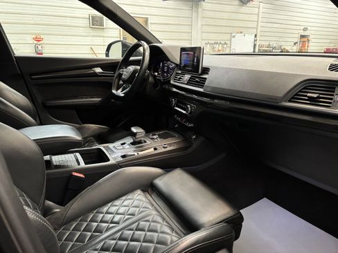 Used 2020 Audi SQ5 Premium Plus w/ Premium Plus Package AWD/4WD image 24