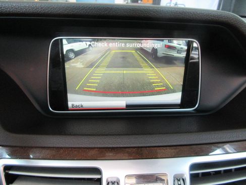 Used 2014 Mercedes-Benz E 550 4MATIC Sedan image 69