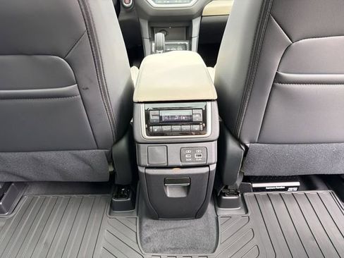 New 2026 Subaru Ascent Limited image 25