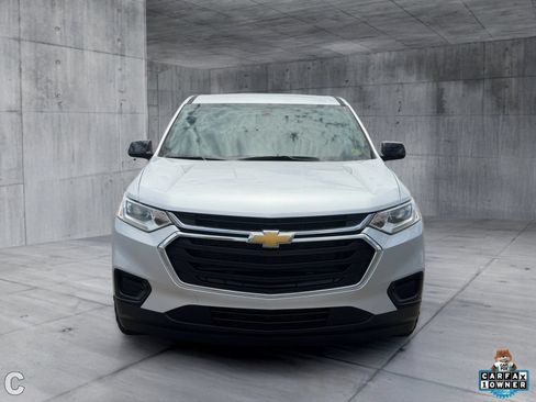 Used 2020 Chevrolet Traverse LS AWD/4WD image 9
