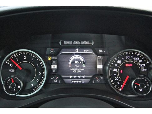 Used 2019 RAM 1500 Laramie image 14