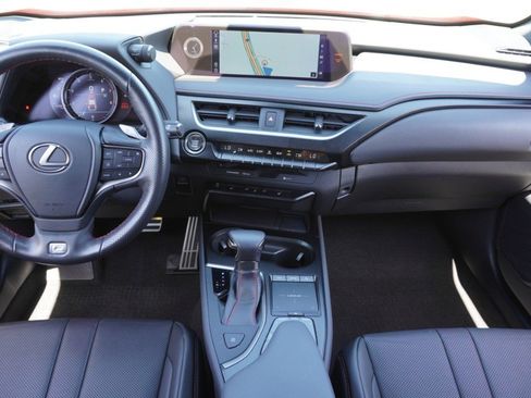 Used 2019 Lexus UX 200 F Sport image 28