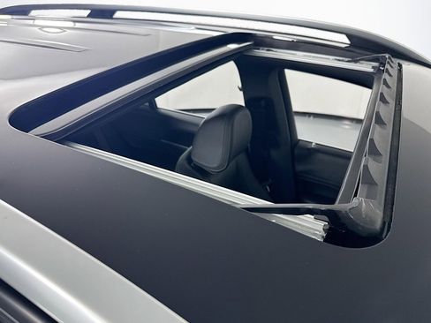 Certified 2025 Mercedes-Benz GLE 350 4MATIC image 22