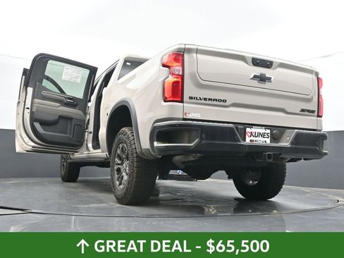 Used 2026 Chevrolet Silverado 1500 ZR2 w/ Dark Appearance Package AWD/4WD image 79
