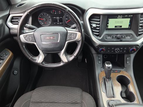 Used 2018 GMC Acadia SLE image 14