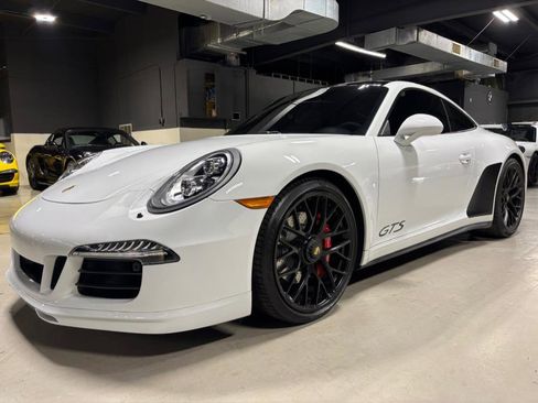 Used 2015 Porsche 911 Carrera GTS image 6