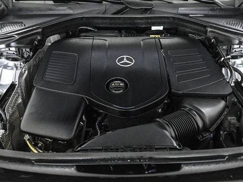 Certified 2025 Mercedes-Benz GLC 300 4MATIC image 24