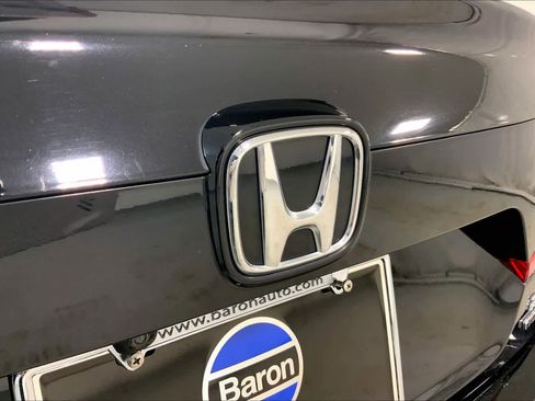 Used 2020 Honda Accord Touring image 29