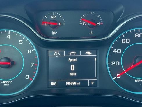 Certified 2017 Chevrolet Cruze LT w/ Convenience Package image 21