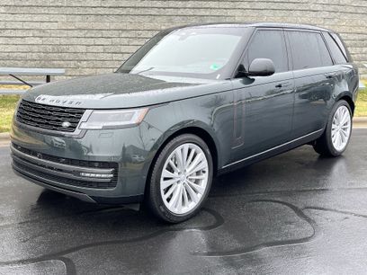 Used 2025 Land Rover Range Rover Long Wheelbase SE