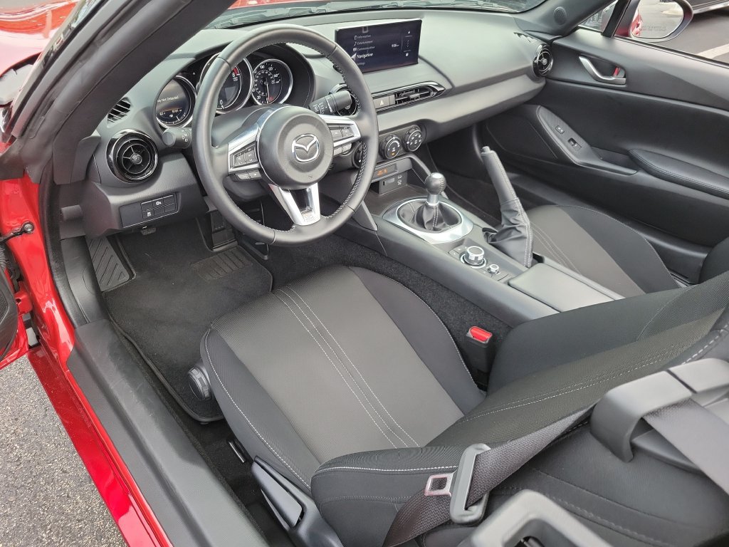 Used 2025 MAZDA MX-5 Miata Sport RWD image 23