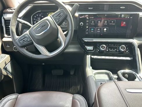 Used 2025 GMC Sierra 2500 Denali w/ Technology Package AWD/4WD image 26