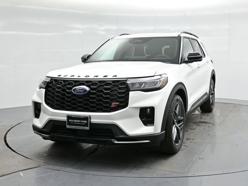 New 2025 Ford Explorer ST w/ Sun And Sound Package image 60