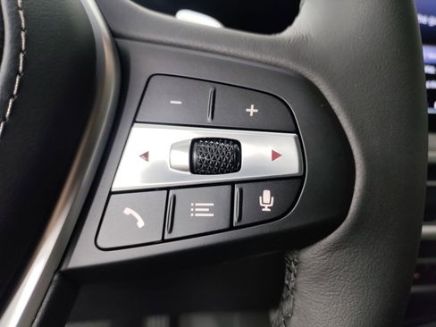 Used 2026 BMW X5 sDrive40i w/ Parking Assistance Package image 17