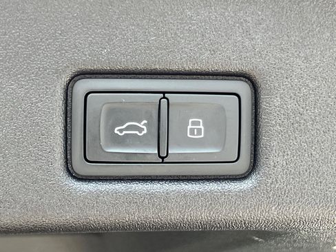 Certified 2025 Audi Q5 Premium Plus w/ Premium Plus AWD/4WD image 19