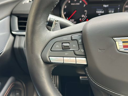 Used 2025 Cadillac CT4 V w/ LPO, ONYX Package image 16