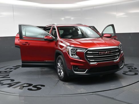 Used 2022 GMC Terrain SLT AWD/4WD image 22