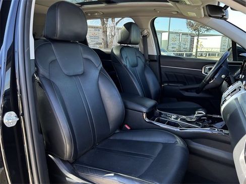 Used 2021 Kia Sorento SX image 29