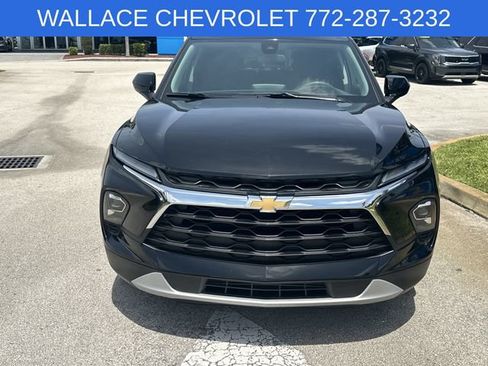 Used 2025 Chevrolet Blazer LT FWD image 4