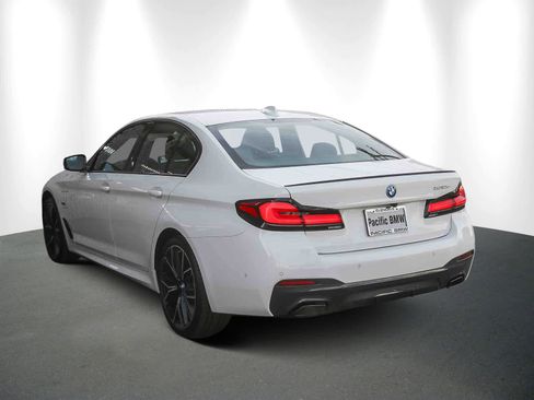 Certified 2023 BMW 530e 530e w/ M Sport Package image 4
