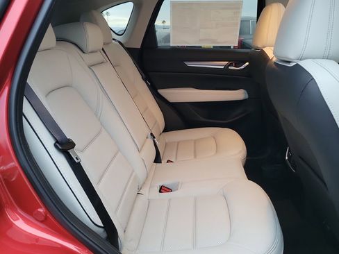 New 2025 MAZDA CX-5 AWD 2.5 S w/ Premium Plus Pkg image 18