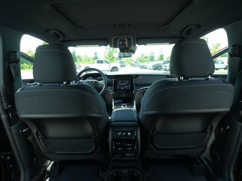 New 2026 Jeep Grand Cherokee L 4WD image 25