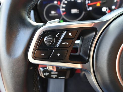 Used 2019 Porsche Cayenne AWD/4WD image 16