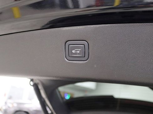 Used 2022 Chevrolet Blazer RS w/ Driver Confidence II Package image 33