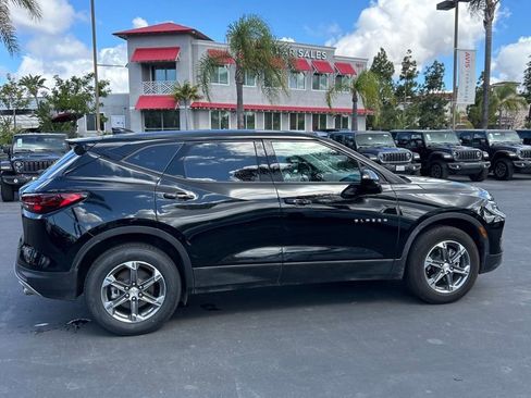 Used 2025 Chevrolet Blazer LT image 6