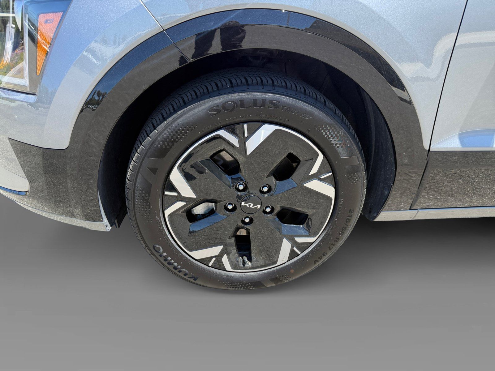 Certified 2023 Kia Niro Wind FWD image 9