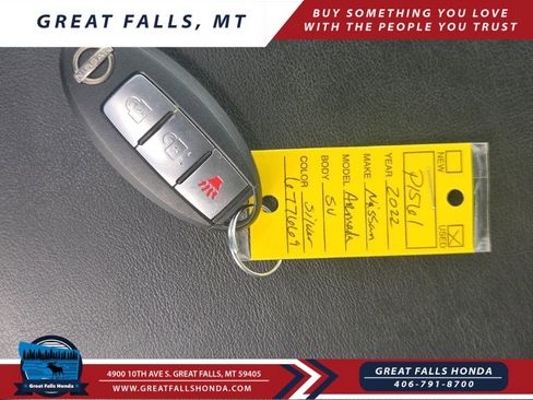 Used 2022 Nissan Armada SV image 32