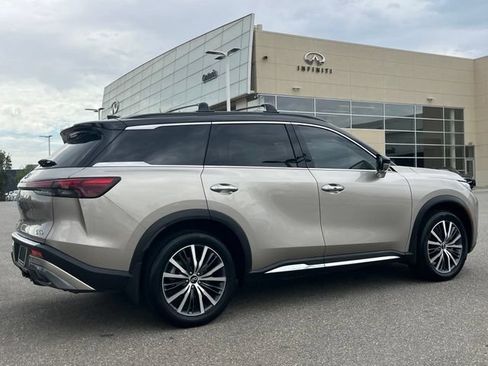 Certified 2023 INFINITI QX60 Autograph w/ Cargo Package AWD/4WD image 4