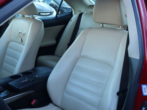 Used 2014 Lexus IS 350 image 16