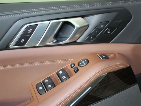 New 2026 BMW X5 xDrive50e w/ Climate Comfort Package image 24