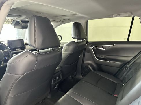 Used 2021 Toyota RAV4 XLE Premium FWD image 24