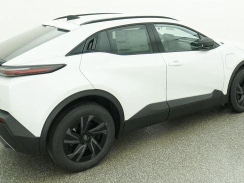 New 2026 Toyota C-HR AWD/4WD image 4